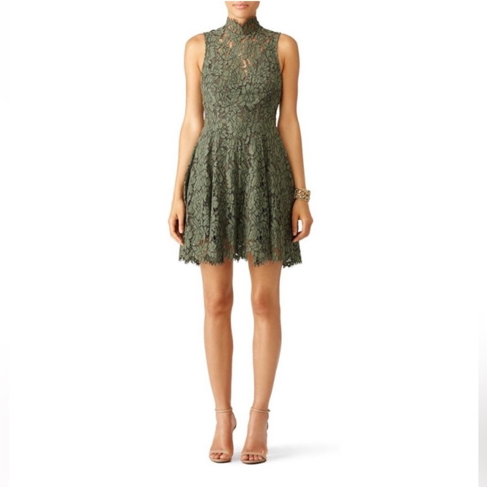GUC Keepsake the Label- Green Porcelain Lace Dress. Size S